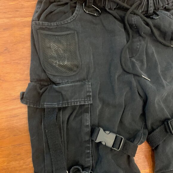 40404o Belmont Cargo Techwear Pants, size medium (review description) - Picture 4 of 12